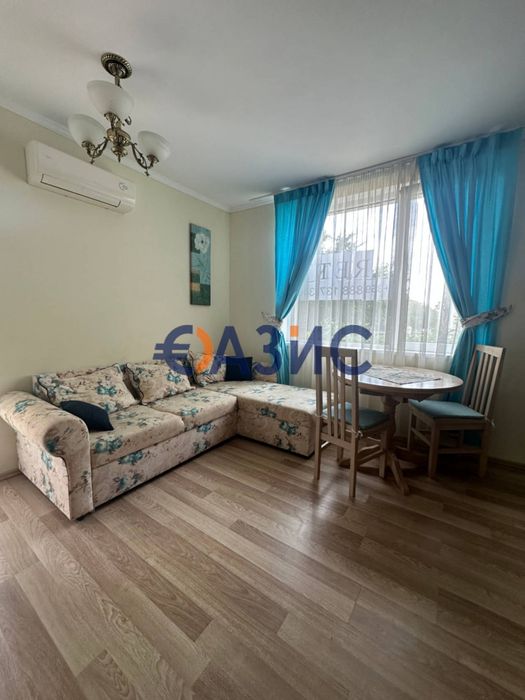 Продава се Двустаен апартамент в Свети Влас - 55 кв.м за 1364 €/кв.м - Снимка #1