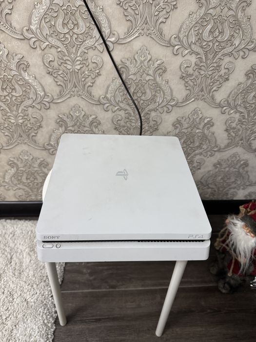 Sony Play station 4 slim 512gb