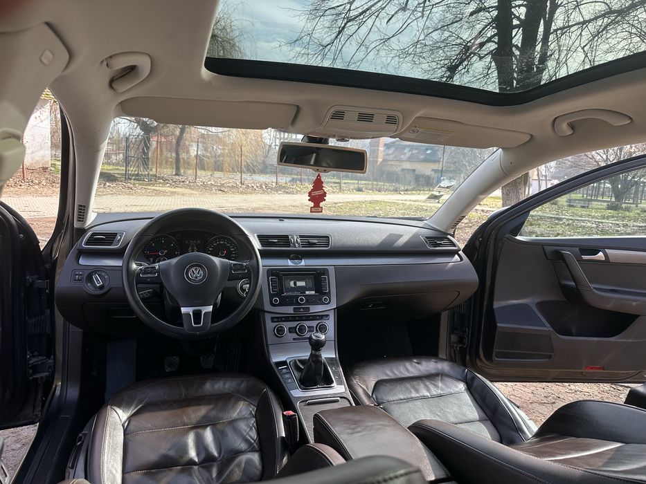 VW Passat B7/2.0 Tdi 140 Cp/Euro 5/Navi/Panorama