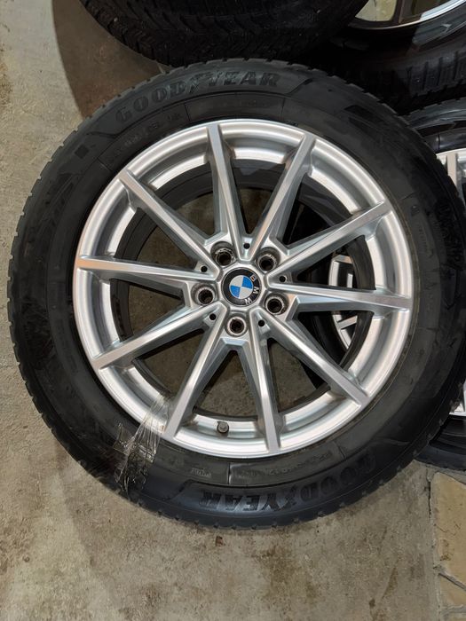 Vând set complet jante BMW R17 + anvelope de iarnă Goodyear