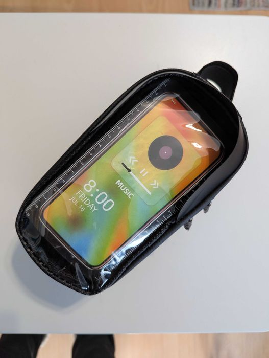 Чанта за велосипед

Чисто нова! Водоустойчива чанта 20*10*10 (см).