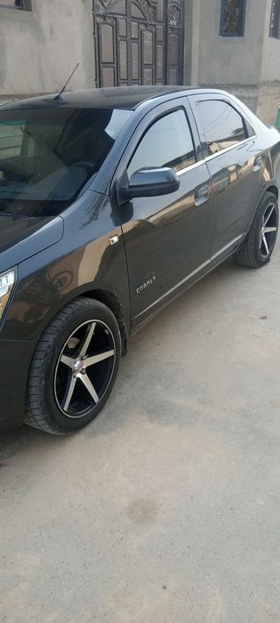 Diska R17 Vossen Alo xolatda