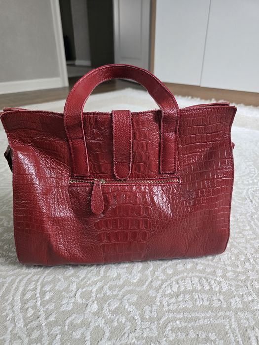 Продам кожанные сумочки