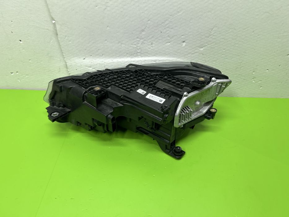 Far VW Caddy mk5 full led adaptiv 2023-2025