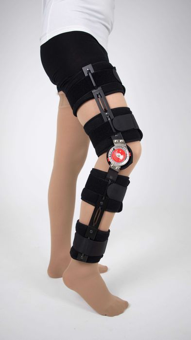 ортез на колено с градусным механизмом