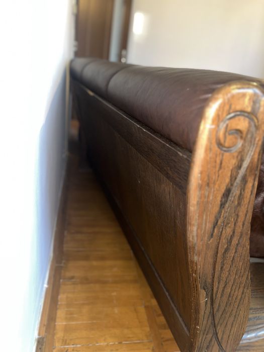 Set canapea si fotolii antice din piele si lemn solid