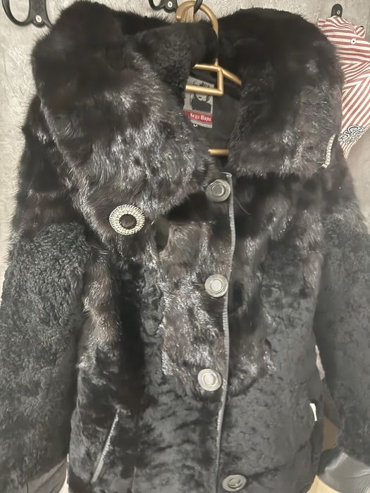 Продам дубленку за 10000 торг