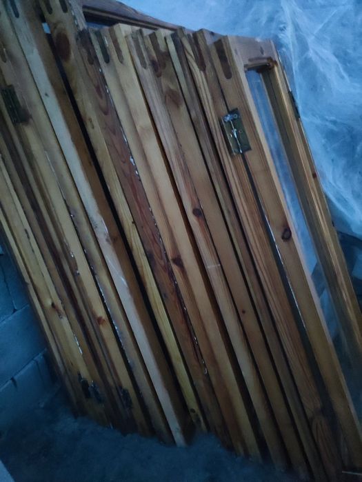 Продам оконные рамы, почти новые