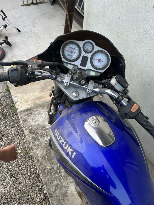 Suzuki En125-2. 124cm(an2011)