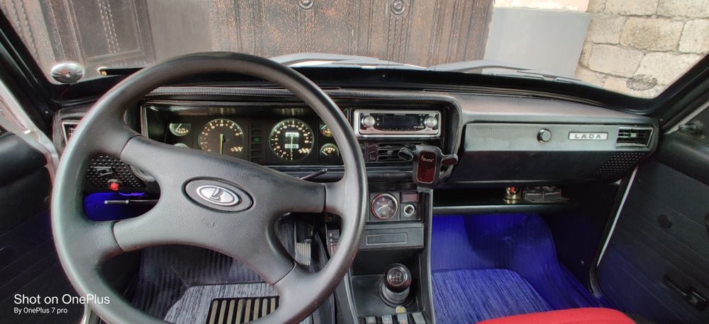 Vaz 2107 сотилади 2003 йил