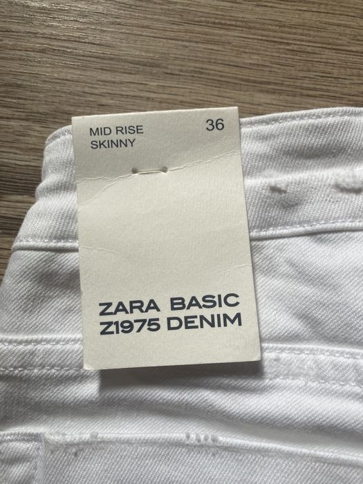 Blugi Zara- mid rise skinny