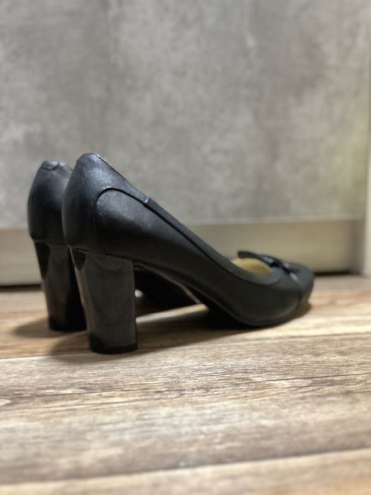 Туфли женские кожанные