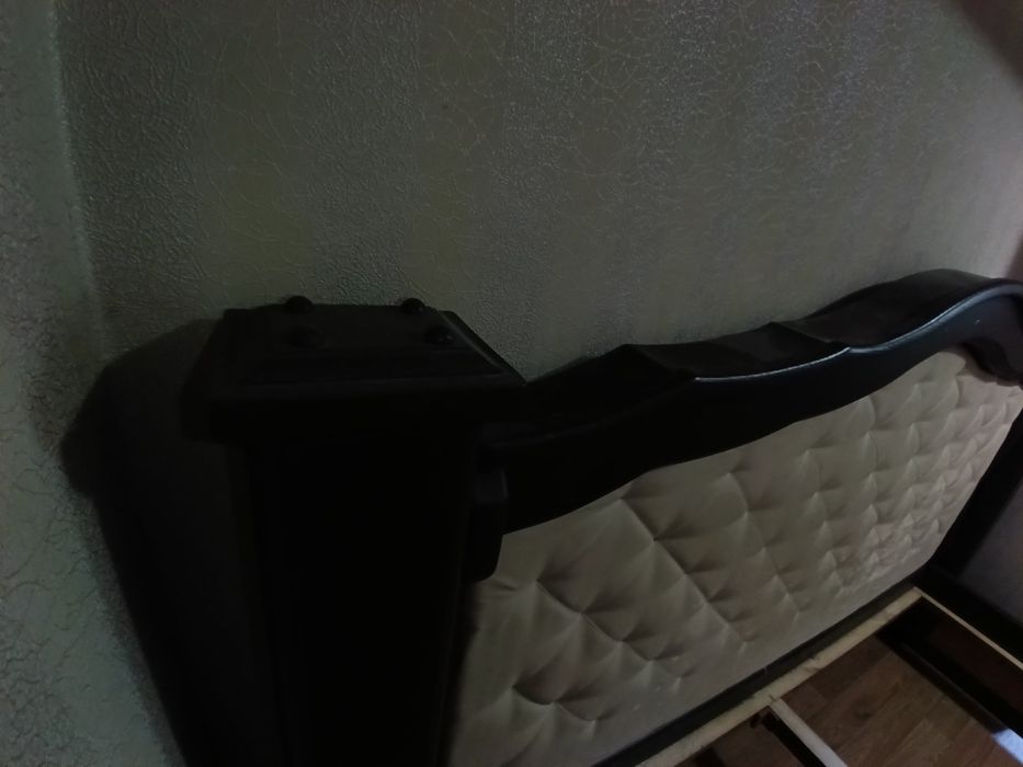 Кровать из массива сосны