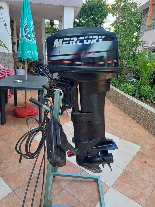 Двигател за лодка