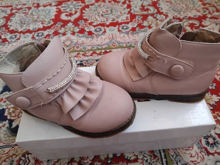 Детская обувь для мальчиков и девочек