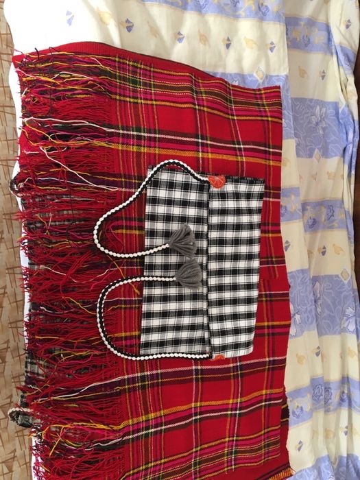 Родопски одела,терлици, торби, халища,килими и мн др.