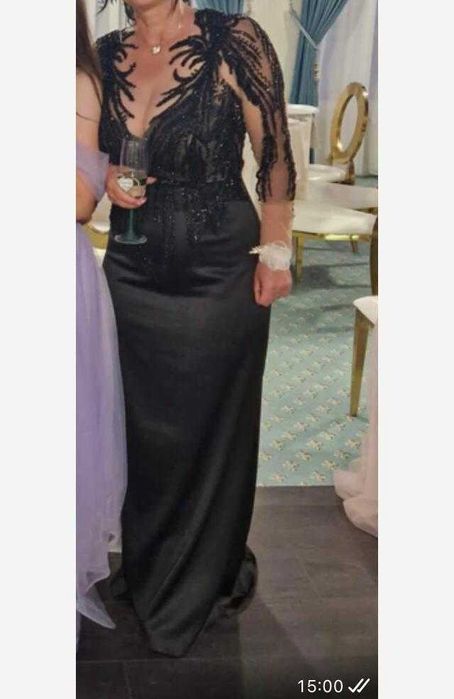 Se vând următoarele rochii. Preț separat în descriere pt fiecare.