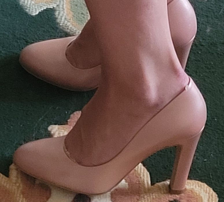 Pantofi roz pudră