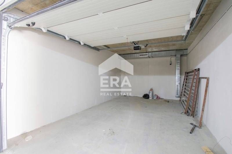 Продава се Тристаен апартамент в София, Хладилника - 130 кв.м за 1821 €/кв.м - Снимка #8