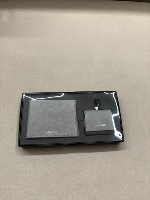 НОВЫЙ кошелек Calvin Klein