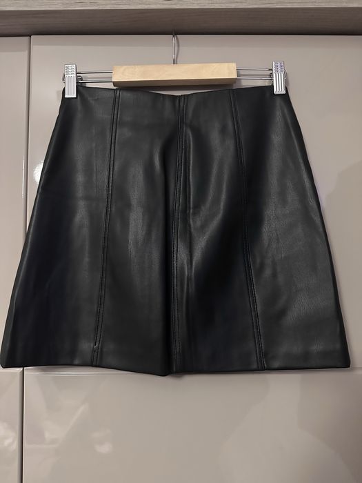 Кожена пола Zara - размер XS