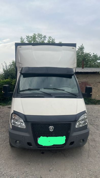 Люси Лю жалаңаш кеуде