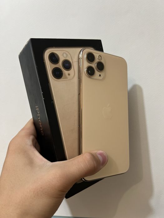 iPhone 11 Pro (64 ГБ, АКБ - 70%).