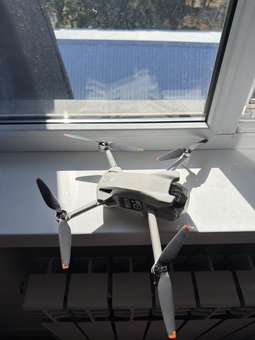 DJI Mini 3 + DJI RC + Fly More Combo Plus