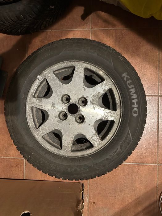 Гуми Kumho Solus 4s 185/65/14 с джанти Lancia