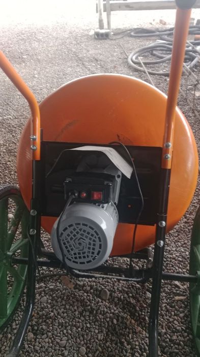 Meshalka beton qoradigan 350talik kattasidan