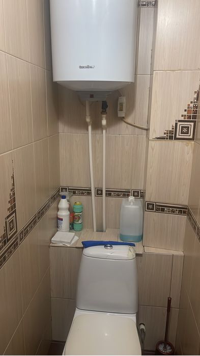 Продам 3х комнатную,студия,64кв,2 этаж