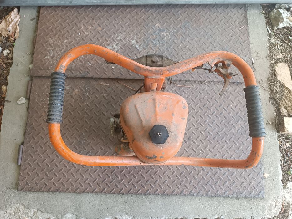 Бензинова резачка Дружба Електрон