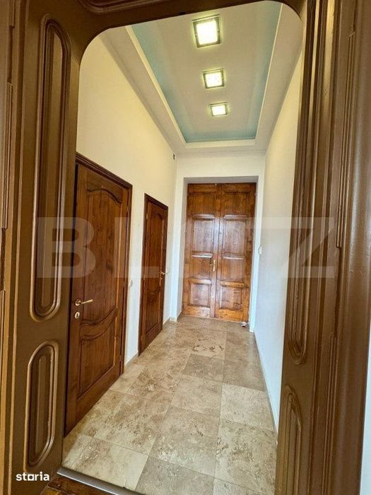 Vand apartament ULTRACENTRAL cu 2 camere - perfect pentru spatiu de bi