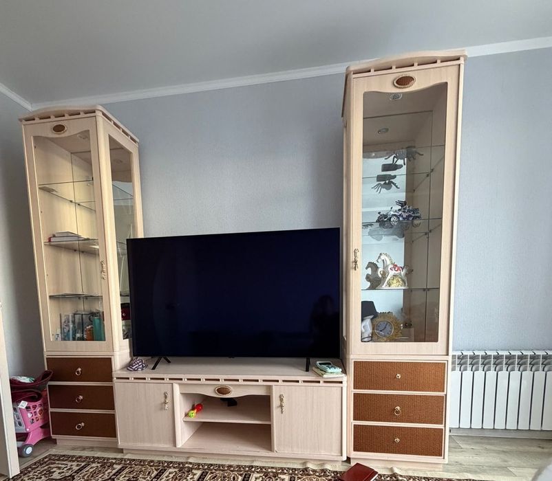 Сервант, тумба под телевизор
