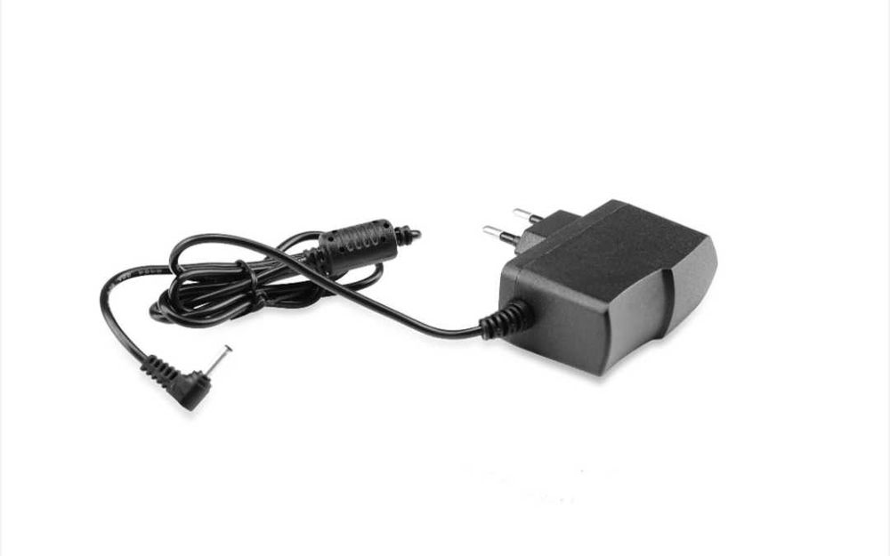 61 клавиша пиано навиващо се,MIDI изход,128 ритъма на ток или батерии