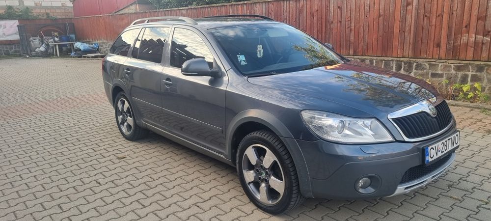 SKODA Octavia 2011 — imagine 4