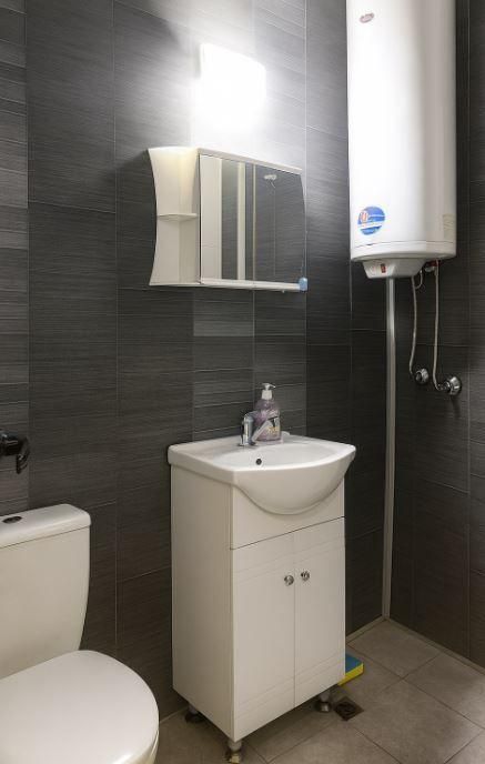 Дава се под наем Двустаен апартамент в Варна, Възраждане 2 - 53 кв.м за 400 € - Снимка #5