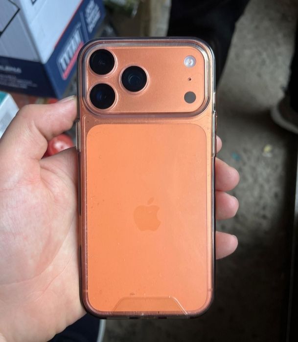 Продам айфон недорого