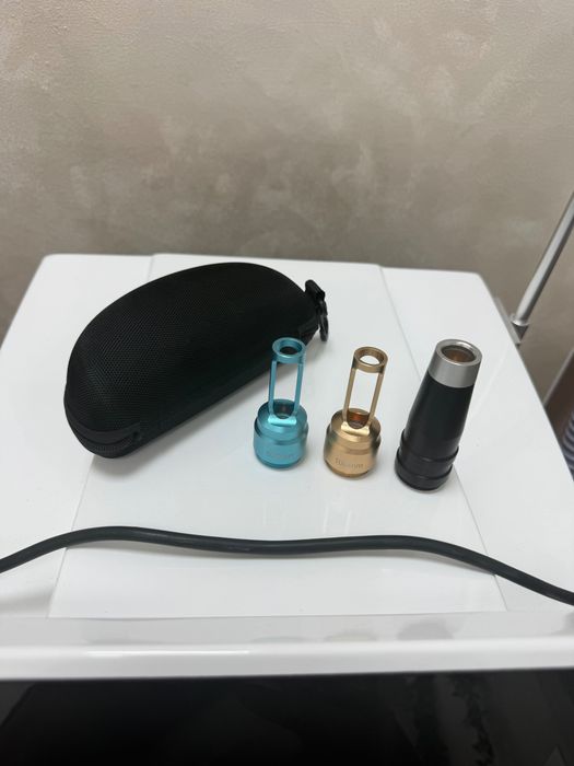 Nd: YAG / Q Switch лазер за премахване на петна, татуировки и за Карбонов пилинг