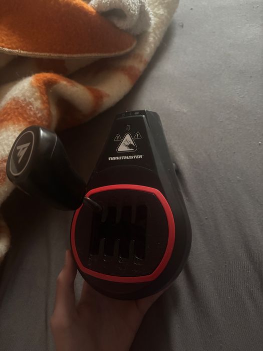 Thrustmaster T300 + TH8S шифтър
