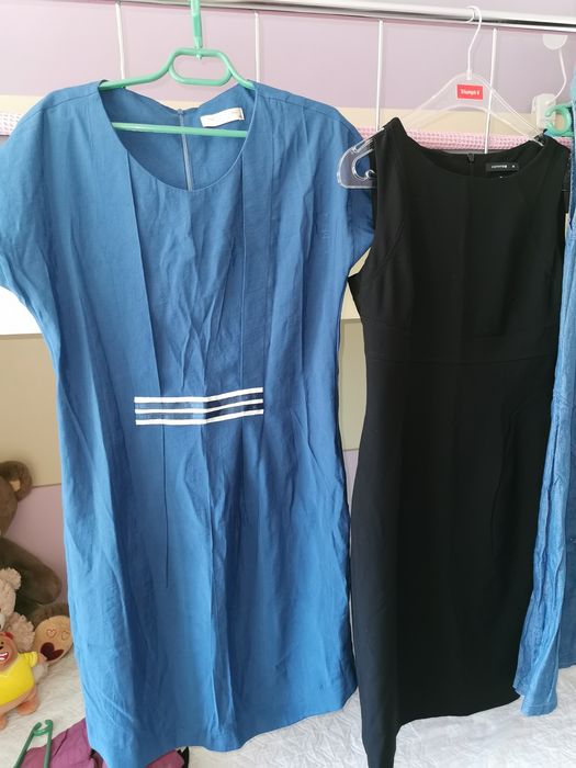 Продавам рокли М и L размери