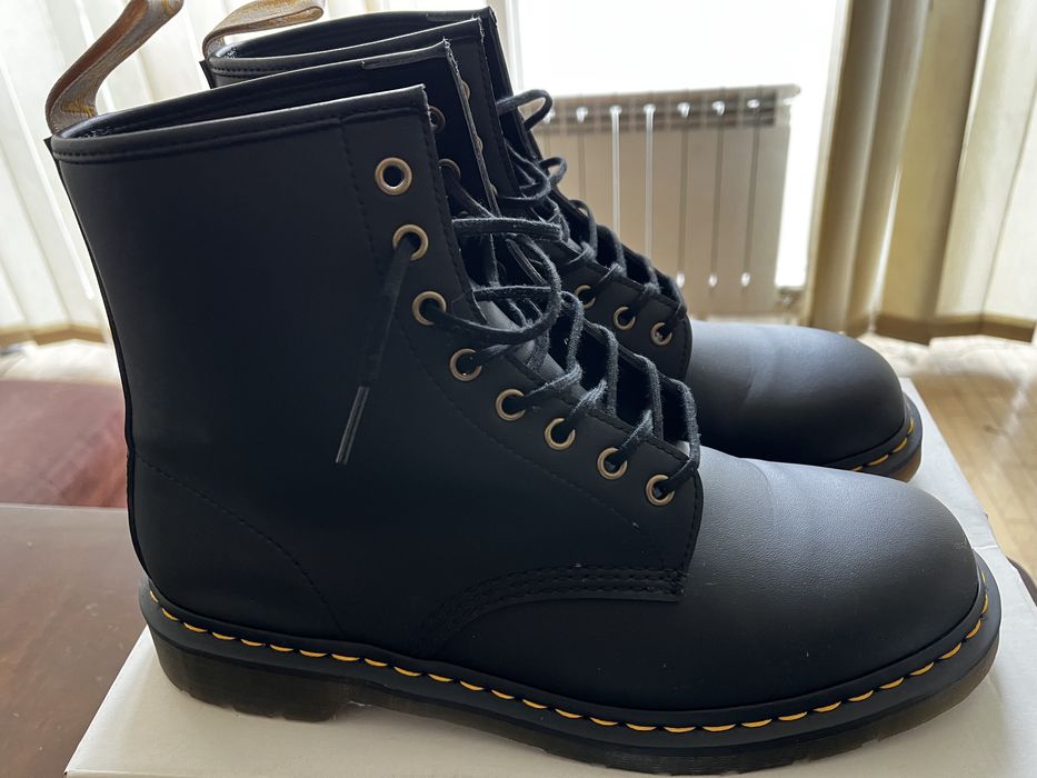 НОВИ Кубинки боти Dr.Martens