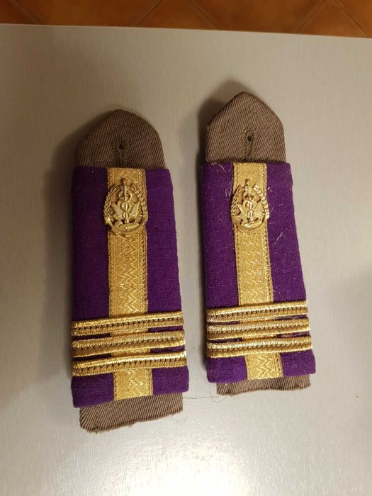 Cascheta Ofiter Superior Romania RSR Epoleti Colonel Efecte Militare