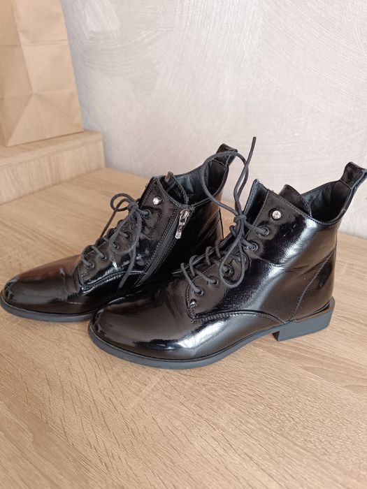 Продам ботинки демисезонные