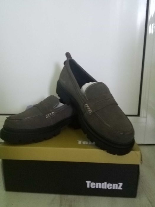 Нови велурени мокасини