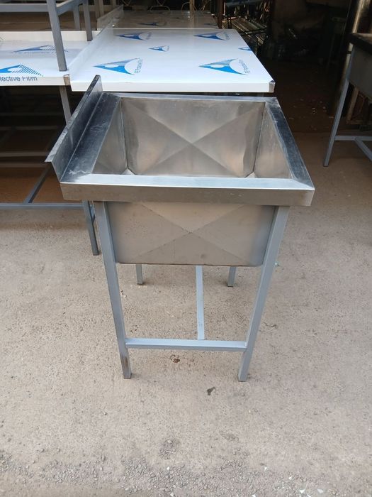 Moyka bittaligi temir oyoqligi 55x55 85