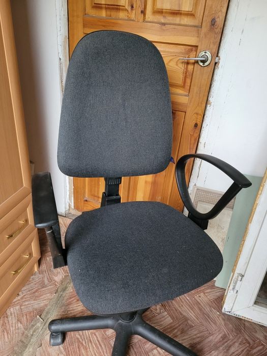 Компьютерный кресло