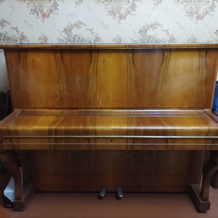 Пианино Легница  59 г. производство на бывшем немецком заводе. ЗигЗаг