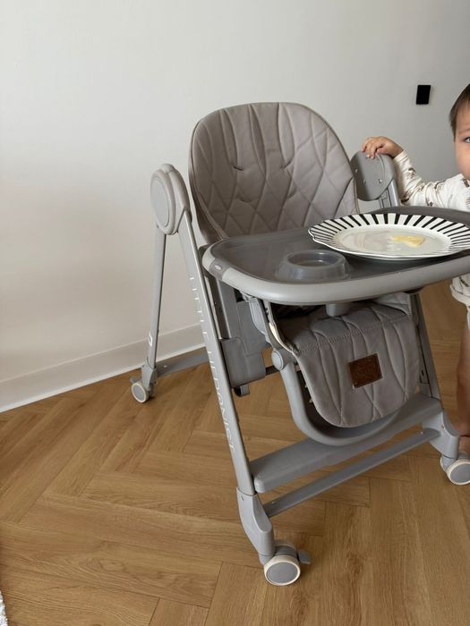 Продам детский стол для кормления