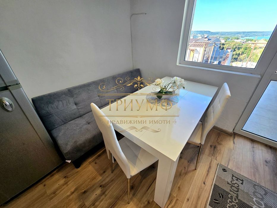 Дава се под наем Тристаен апартамент в Варна, Колхозен пазар - 80 кв.м за 407.49 € - Снимка #1